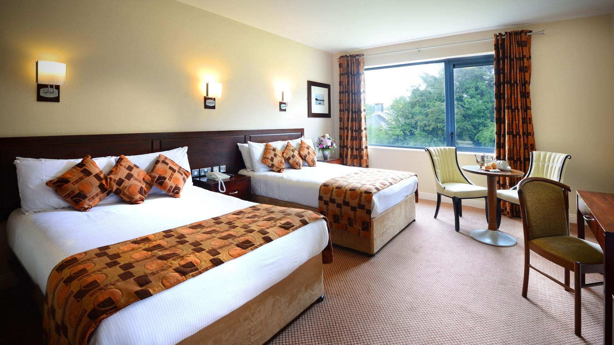 Kiltimagh Park Hotel מראה חיצוני תמונה