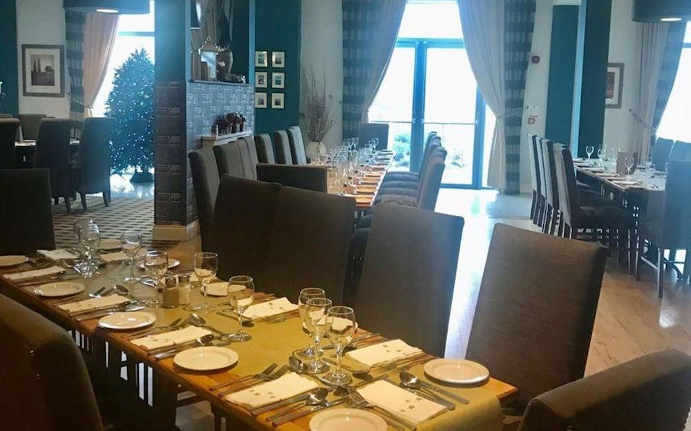 Kiltimagh Park Hotel מראה חיצוני תמונה