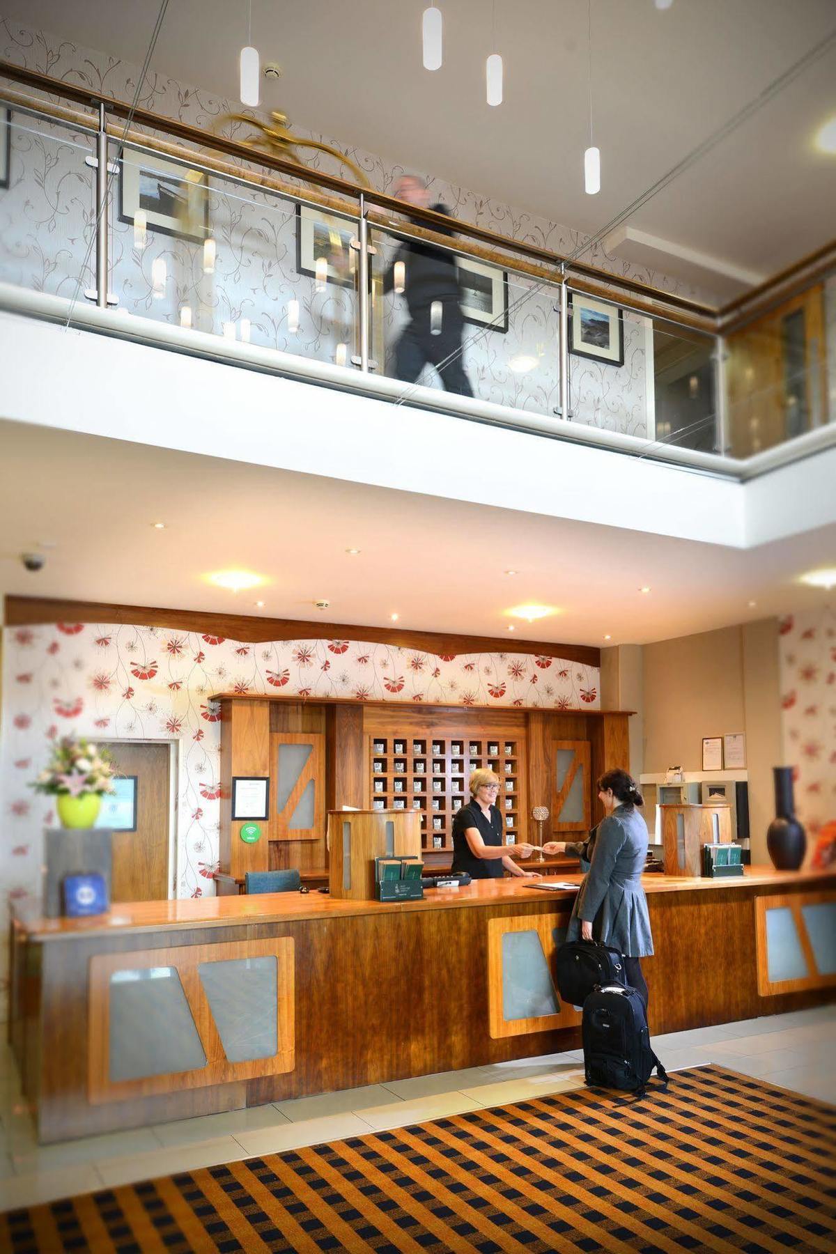 Kiltimagh Park Hotel מראה חיצוני תמונה
